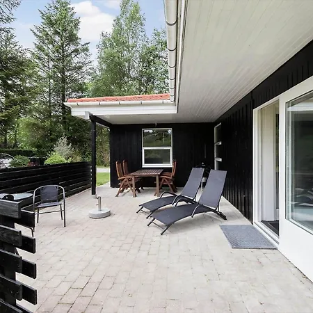 84132-ebeltoft-laerkevej-80 *